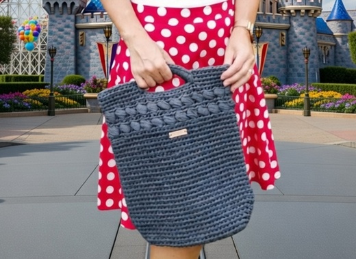 Šedá špagátková