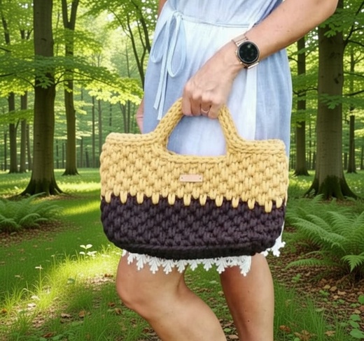 Okrovohnědá do ruky