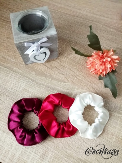 Gumičky do vlasů 3 kusy-scrunchies