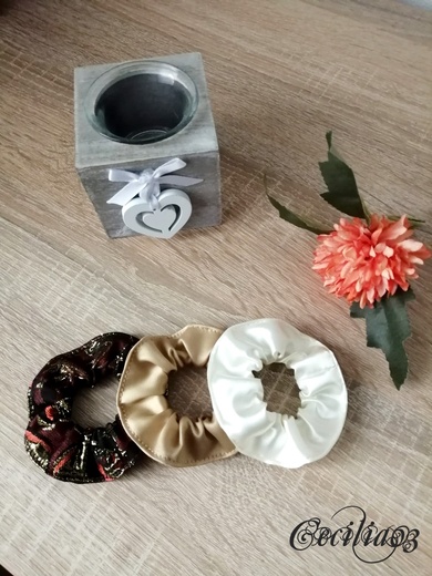 Gumičky do vlasů 3 kusy-scrunchies